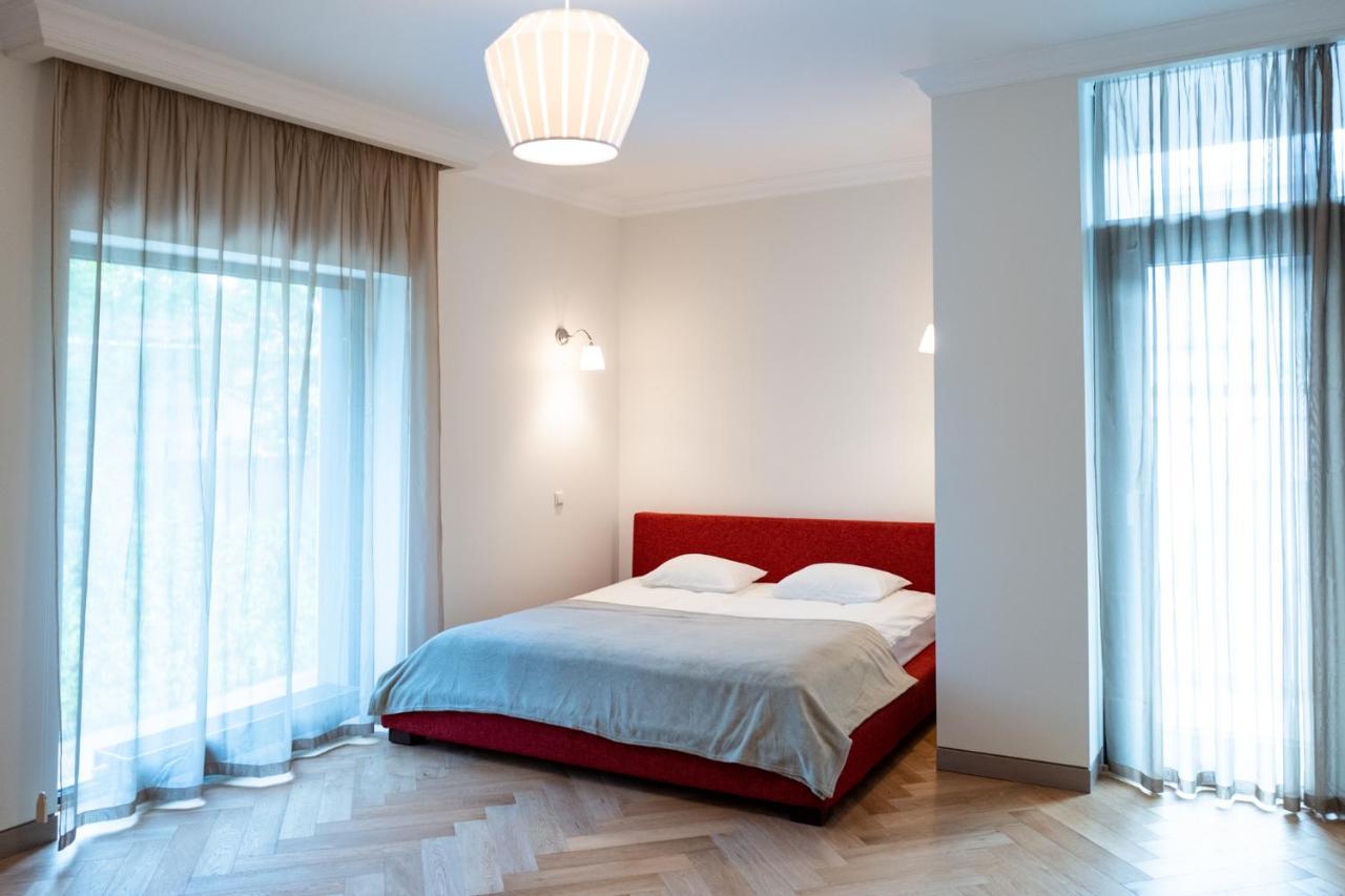 Villa Lido Apartments ยูร์มาลา ภายนอก รูปภาพ