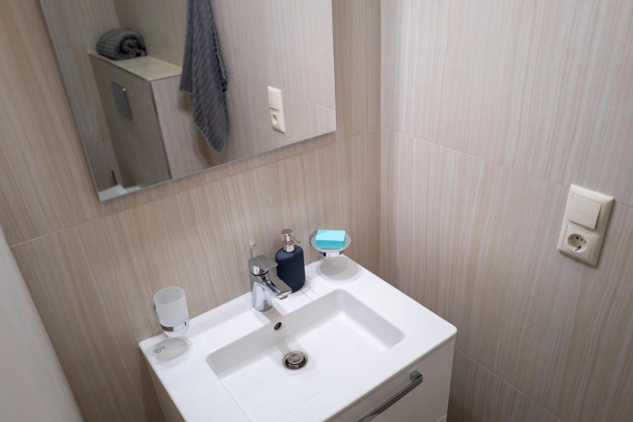 Villa Lido Apartments ยูร์มาลา ภายนอก รูปภาพ
