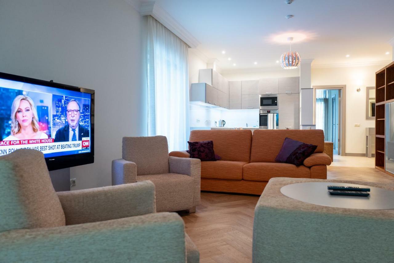 Villa Lido Apartments ยูร์มาลา ภายนอก รูปภาพ